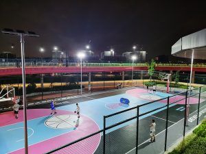 Proyecto de iluminacion realizado en las instalaciones de la cancha exterior de baloncesto Nanxiang Mega, Shanghai