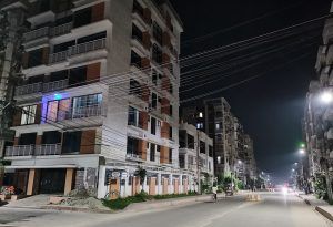 Proyecto de iluminación vial en Dhaka con más de 300 farolas LED CHZ ST29 de 50 W y 80 W.